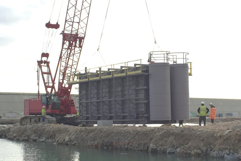 ENCOFRADO FLOTANTE MARINA VELA